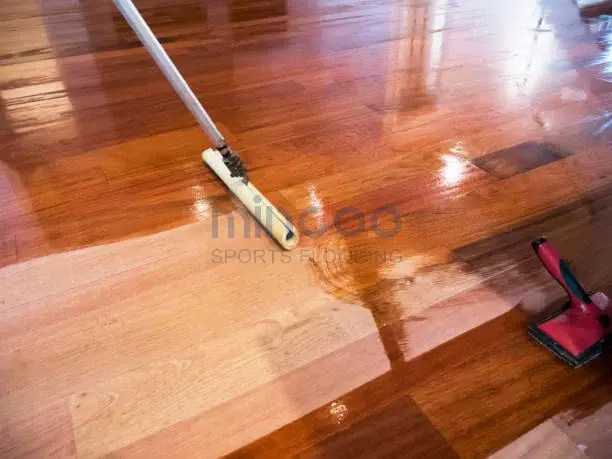 wood basketball floor-mindoo-screened and recoated