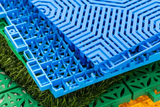 interlocking polypropylene floor tiles