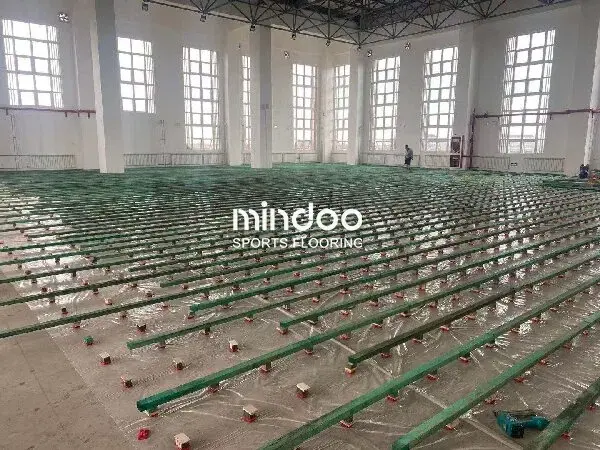 Installing badminton court flooring-mindoo-PVC Sports Flooring