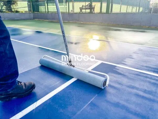 Installation of vinyl badminton courts-mindoo